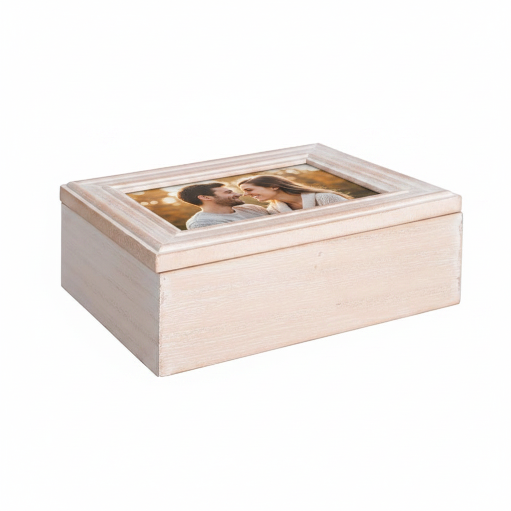 Caja portafotos de madera con foto de pareja